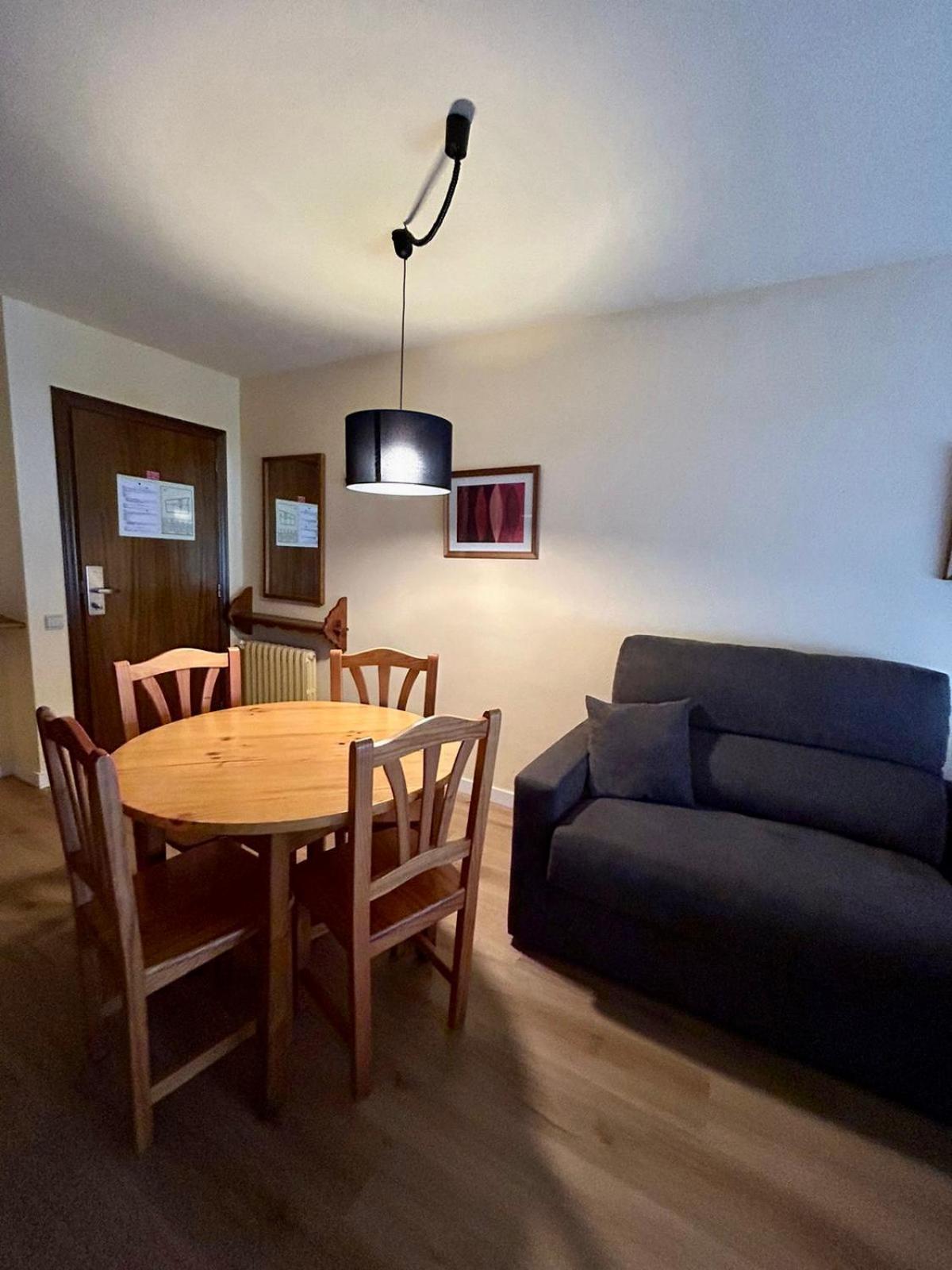 ארינסל Apartamentos Turisticos Poblado מראה חיצוני תמונה