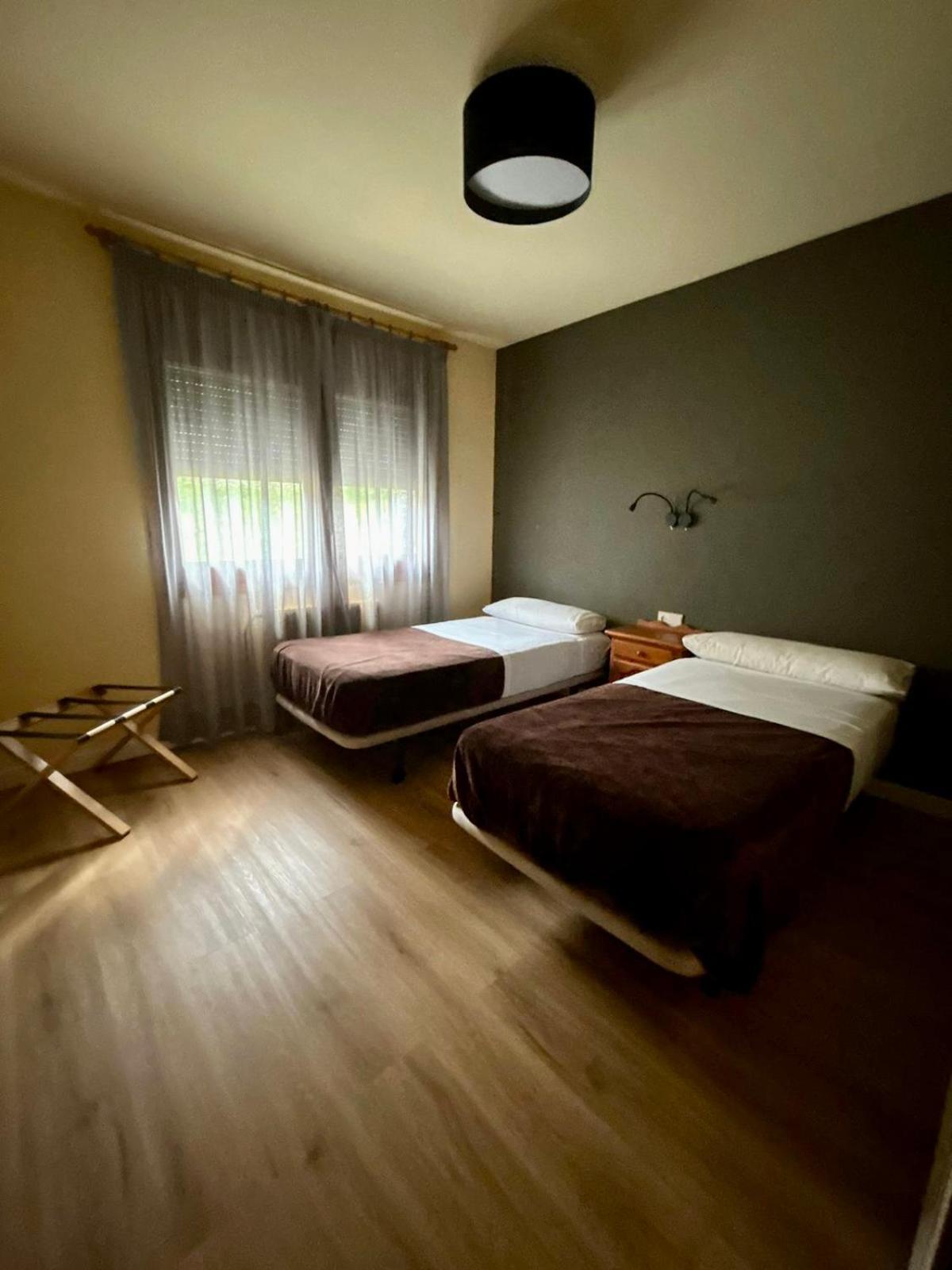 ארינסל Apartamentos Turisticos Poblado מראה חיצוני תמונה