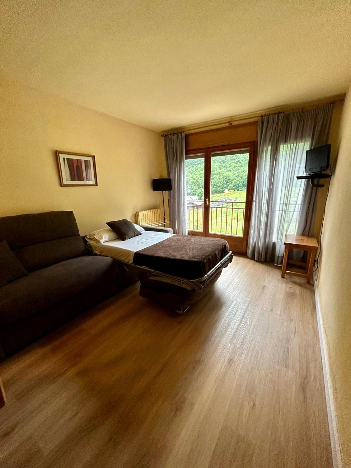 ארינסל Apartamentos Turisticos Poblado מראה חיצוני תמונה