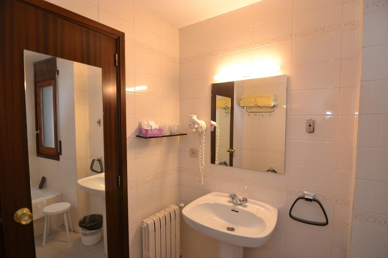 ארינסל Apartamentos Turisticos Poblado מראה חיצוני תמונה
