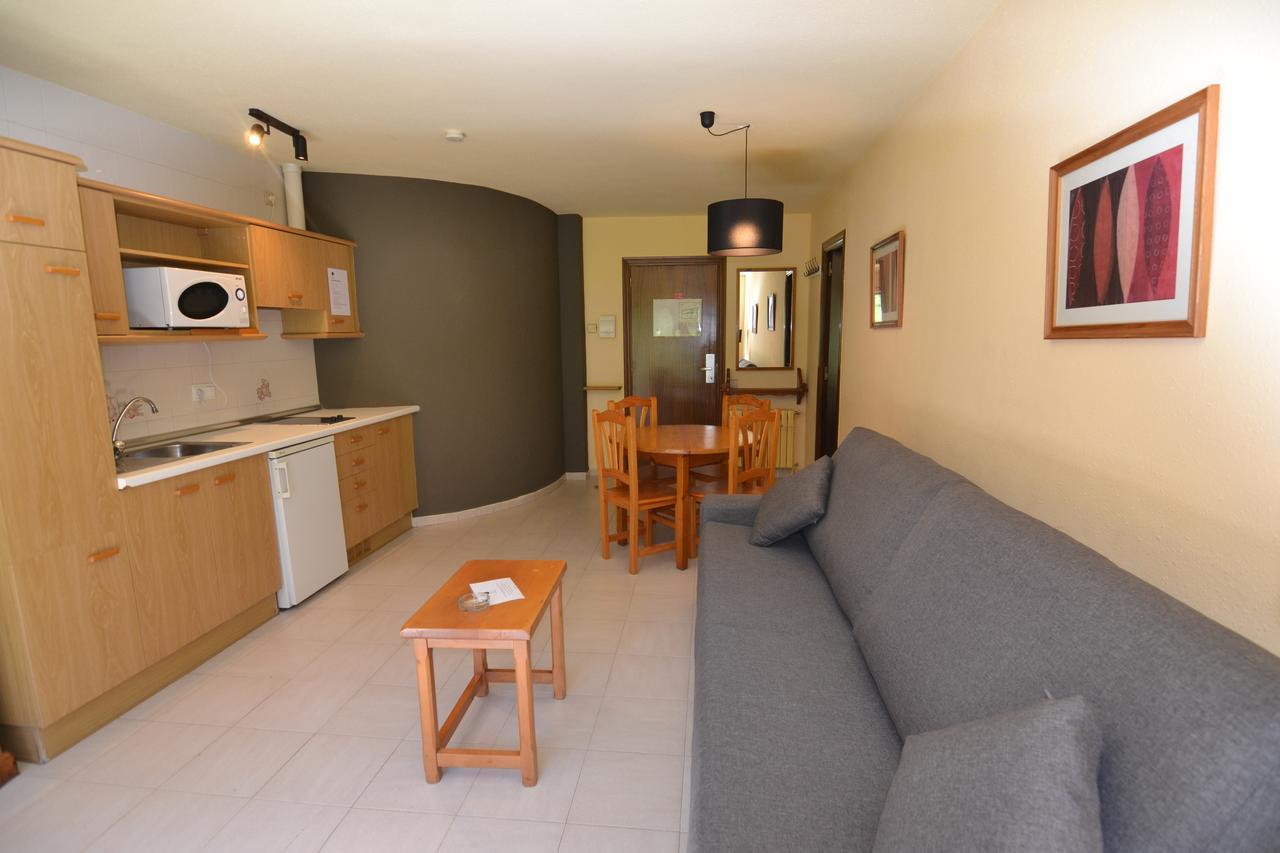 ארינסל Apartamentos Turisticos Poblado מראה חיצוני תמונה