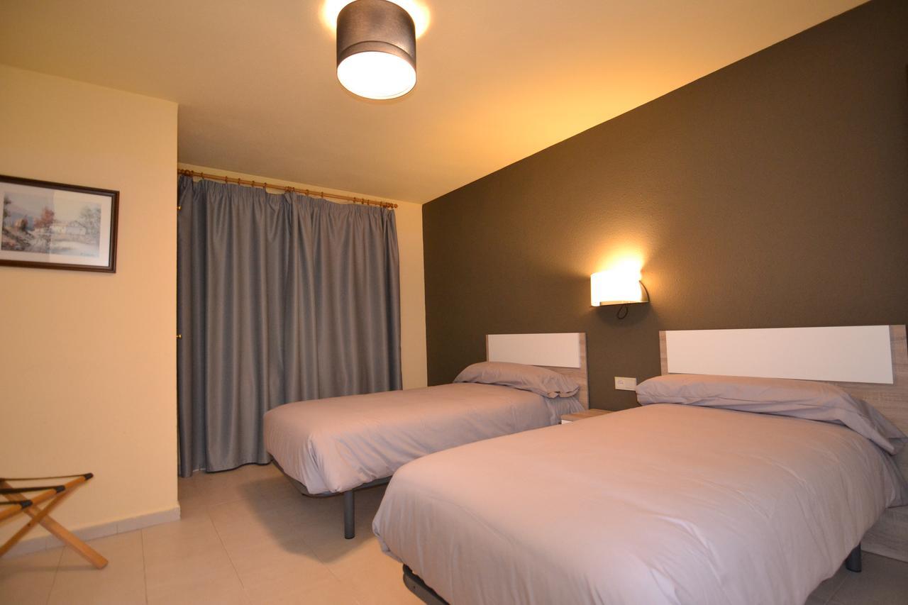 ארינסל Apartamentos Turisticos Poblado מראה חיצוני תמונה