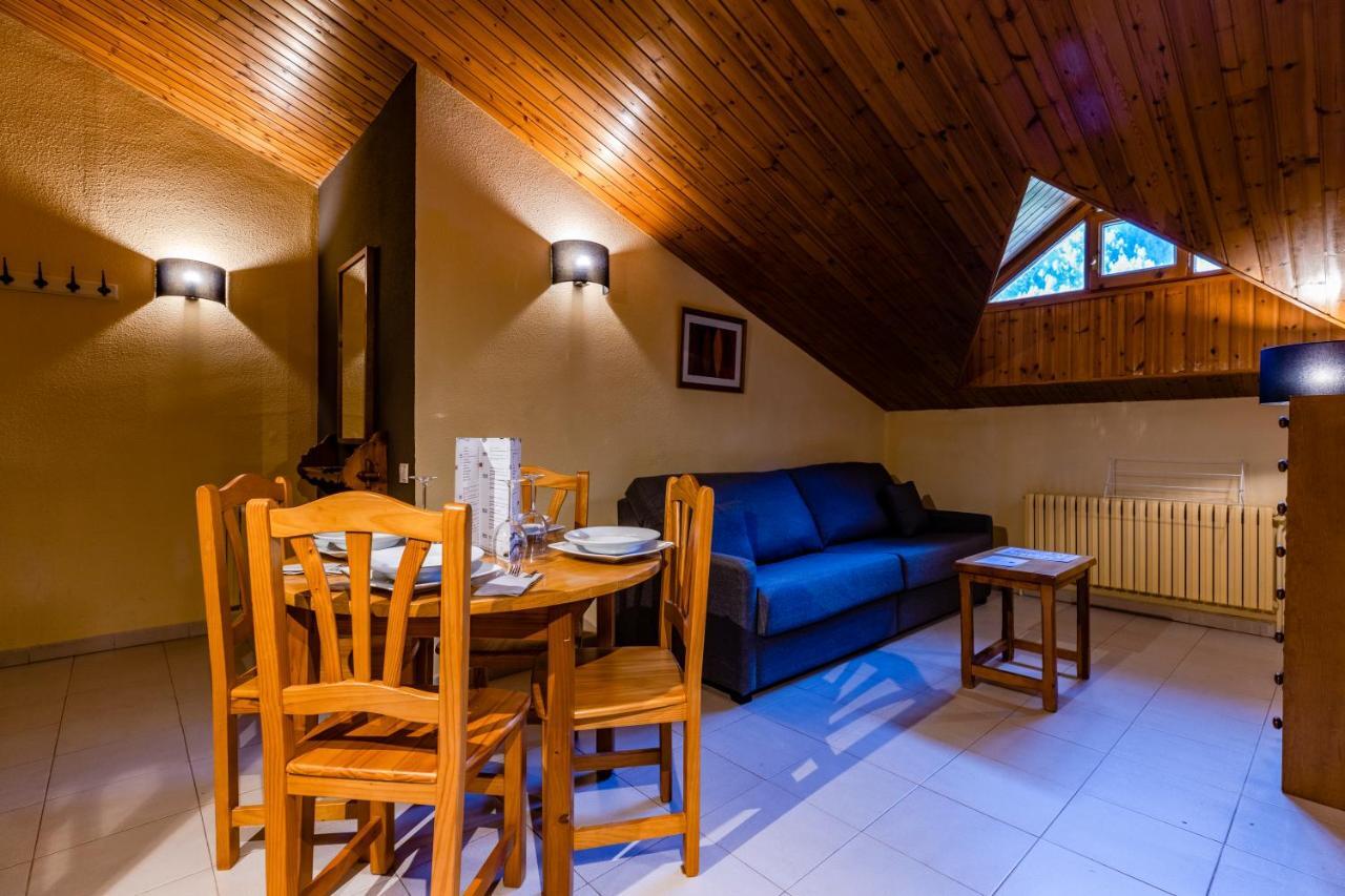 ארינסל Apartamentos Turisticos Poblado מראה חיצוני תמונה